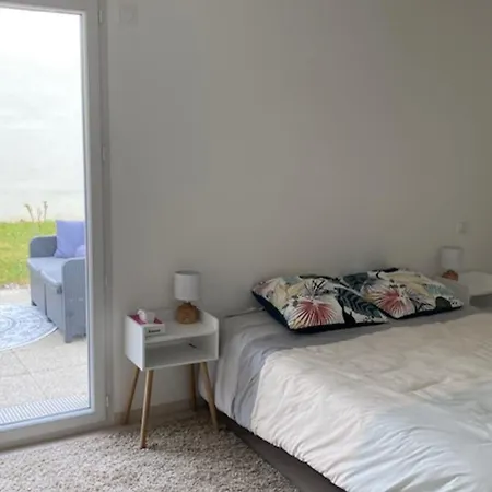 Spacious Family Nest With Terrace In *
