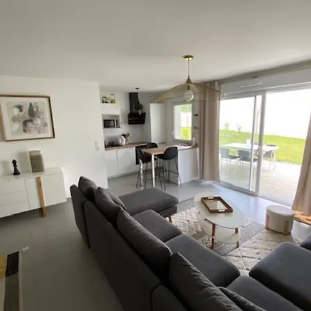 Spacious Family Nest With Terrace In * Pornichet